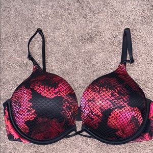 Victoria Secret bombshell bra